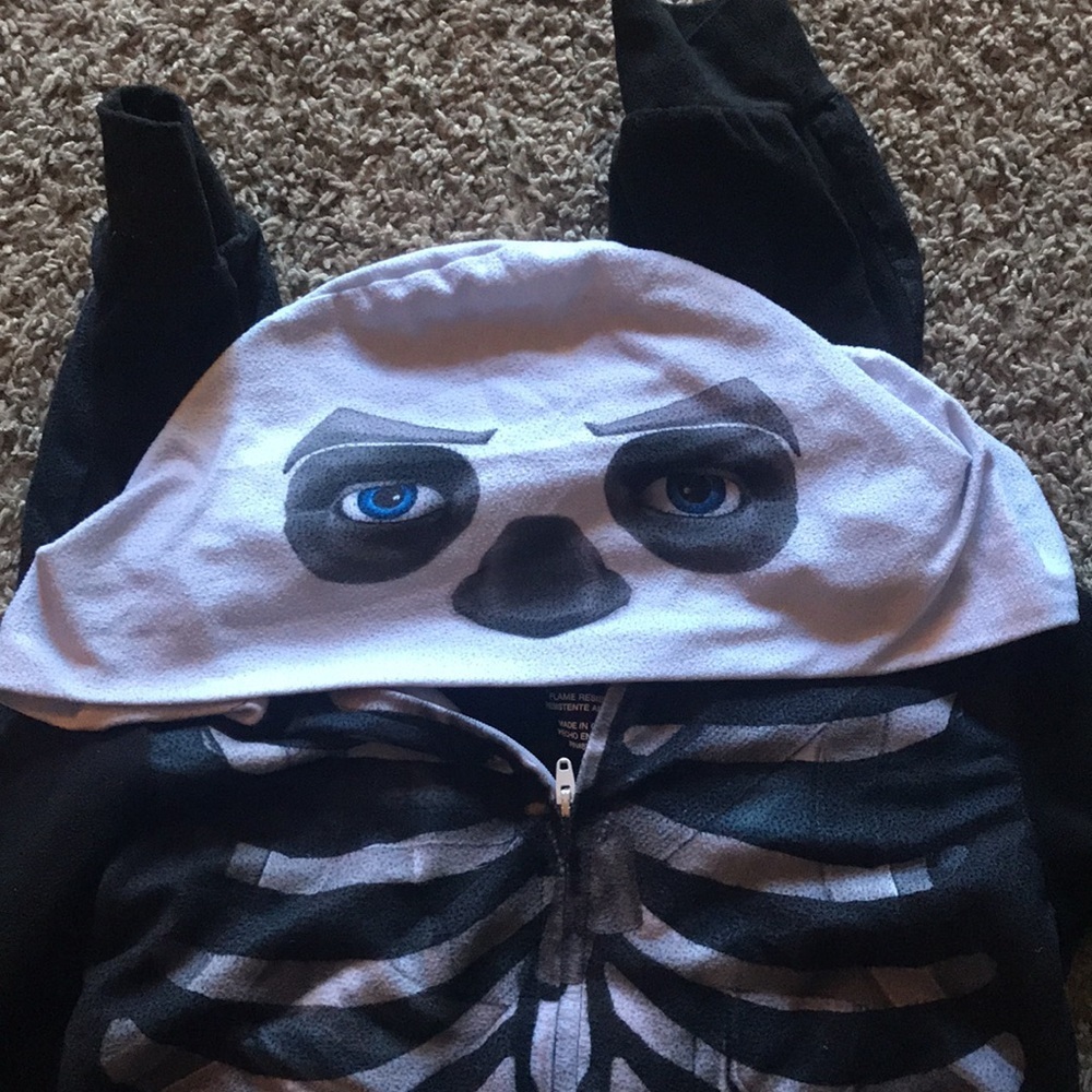Fortnite Black Skull Trooper Hoodie Warm Onesie Pajamas - Picture 5 of 7